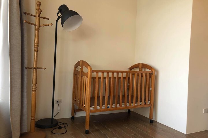 Room 6 of 82
