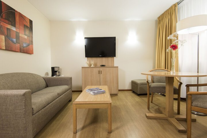 Room 47 of 125