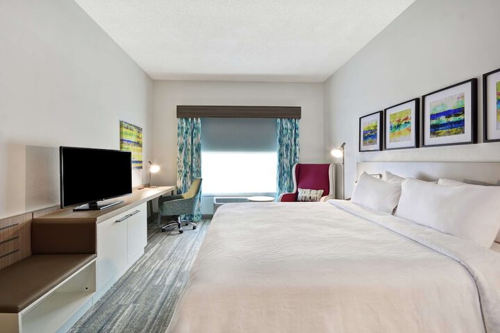 1 King Bed (26 of 29)