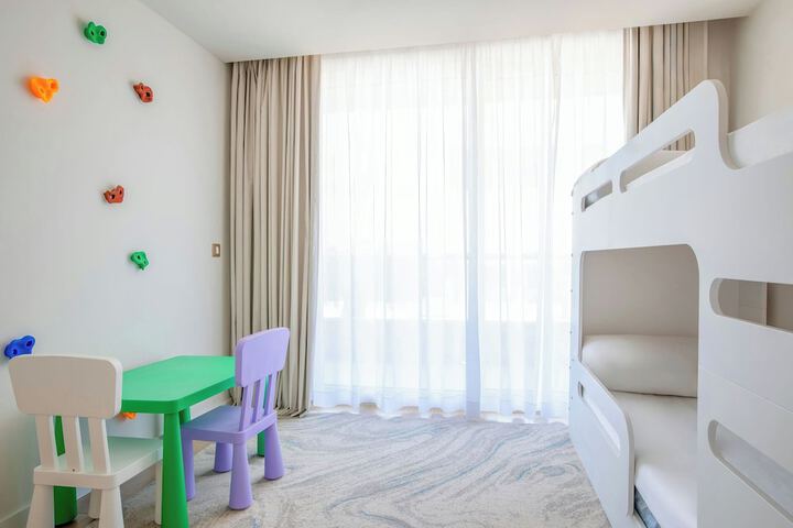 Room 36 of 212