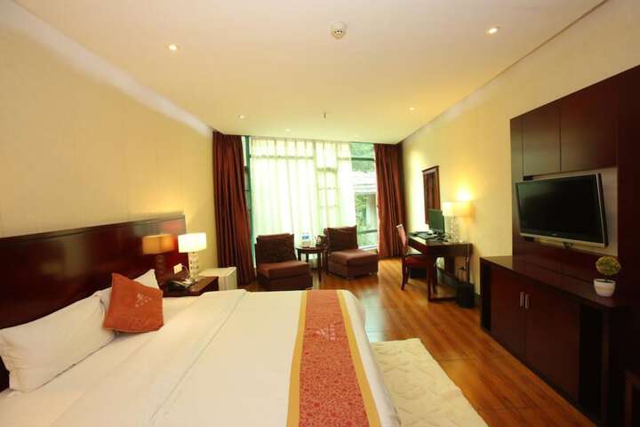 Room 4 of 29