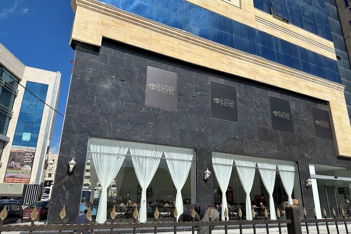 Hotel 33 of 35