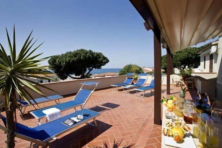 Sundeck 34 of 45