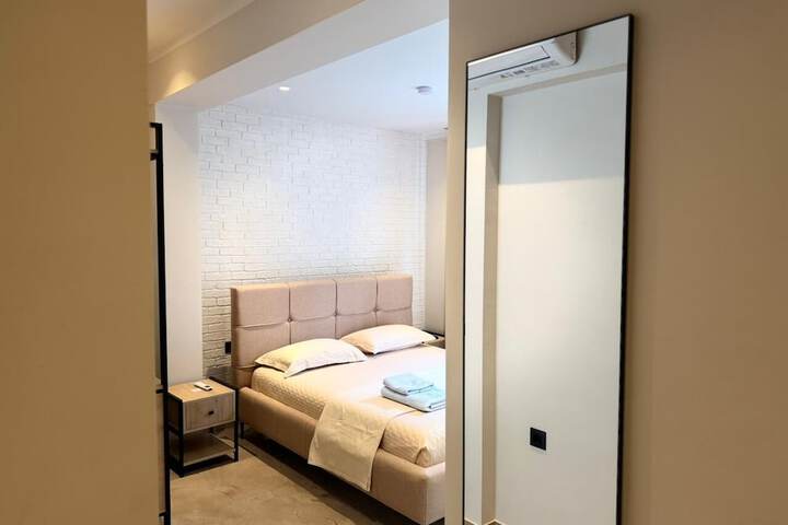 Room 36 of 95