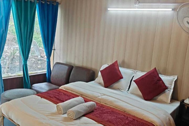 Room 5 of 22
