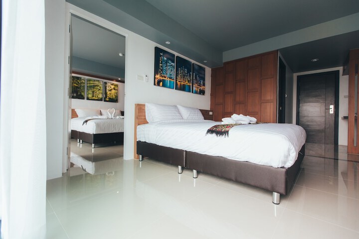 Room 21 of 179