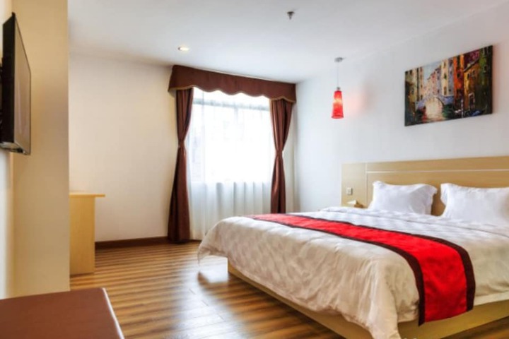 24 HOURS ECONOMIC HOTEL