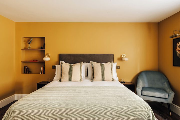 Room 73 of 160
