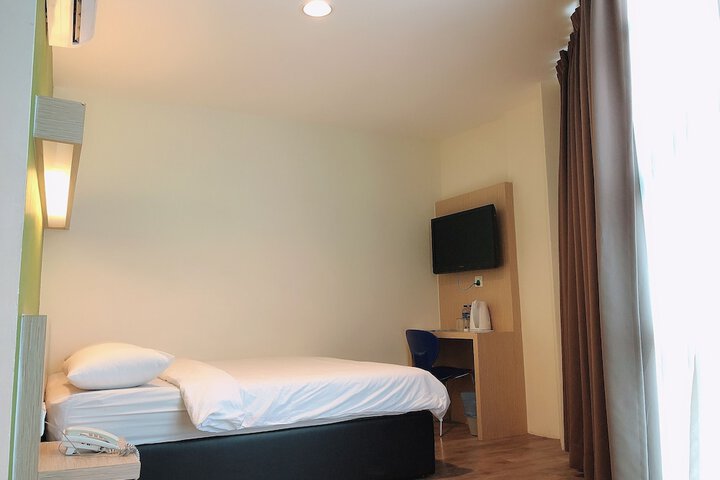 Room 16 of 73