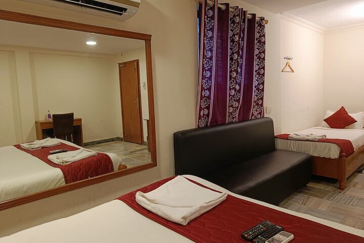 Room 43 of 93