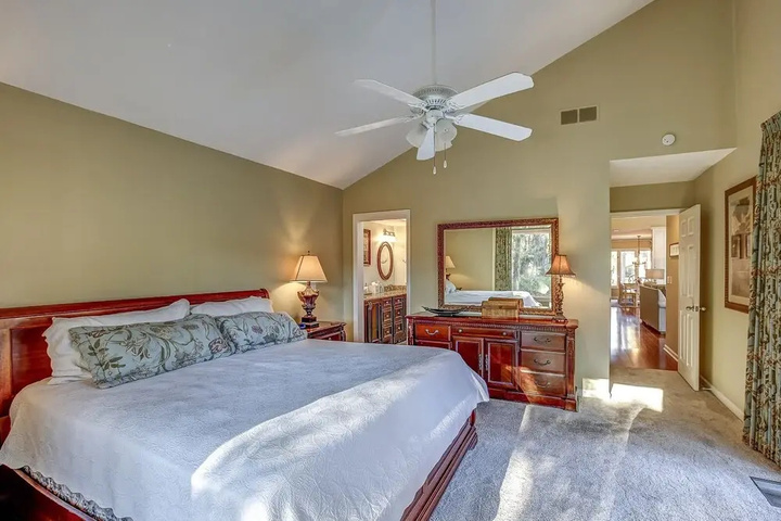 Room 2 of 21