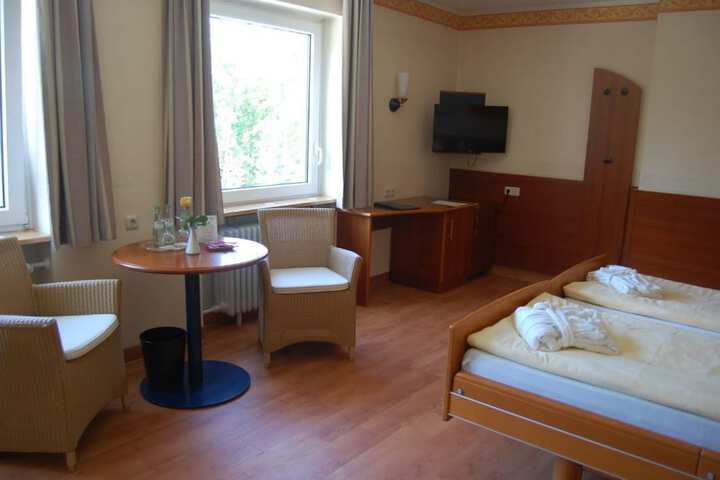 Room 3 of 35