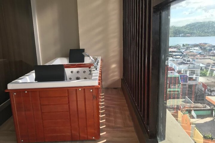 Room 41 of 63