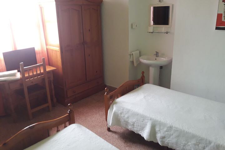 Room 15 of 15