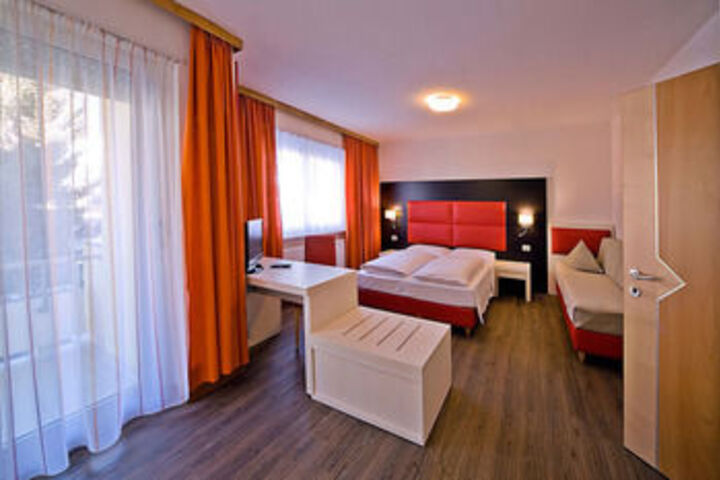 Room 29 of 68