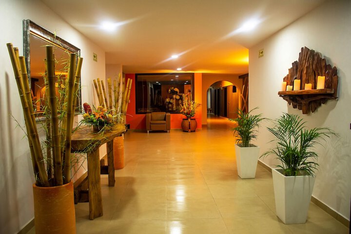 Hotel 2 of 93