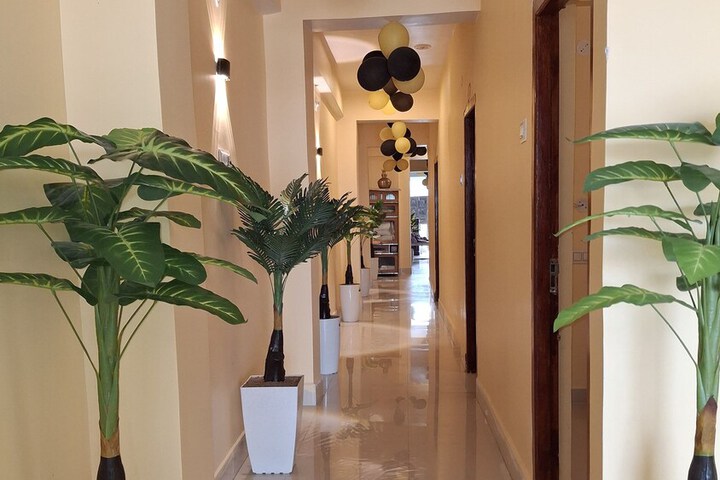 Hotel 8 of 16