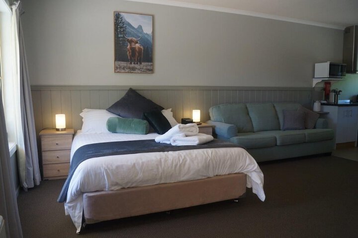 Room 15 of 48