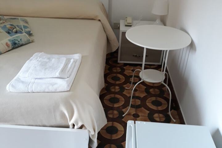 Room 8 of 51