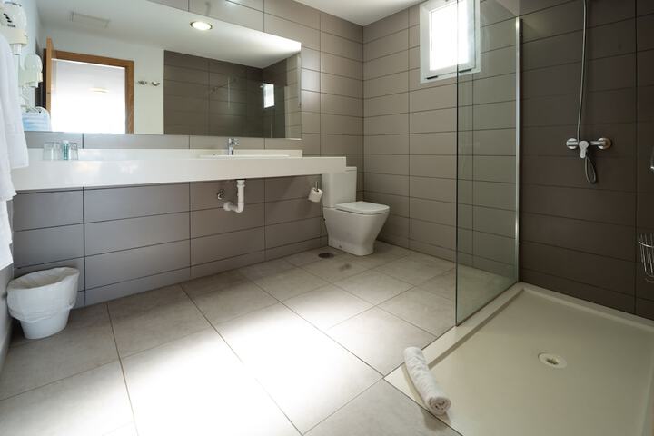 Bath Interior