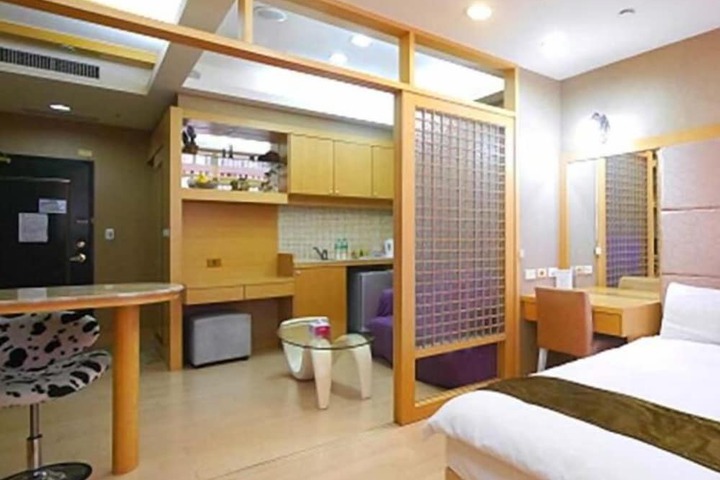 Room 48 of 58