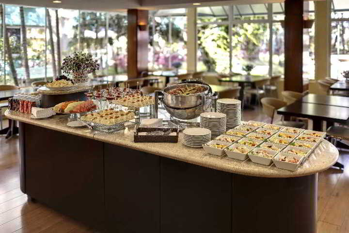 Dining 6 of 8