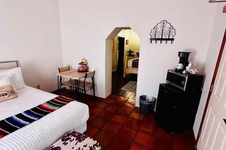 Room 4 of 37