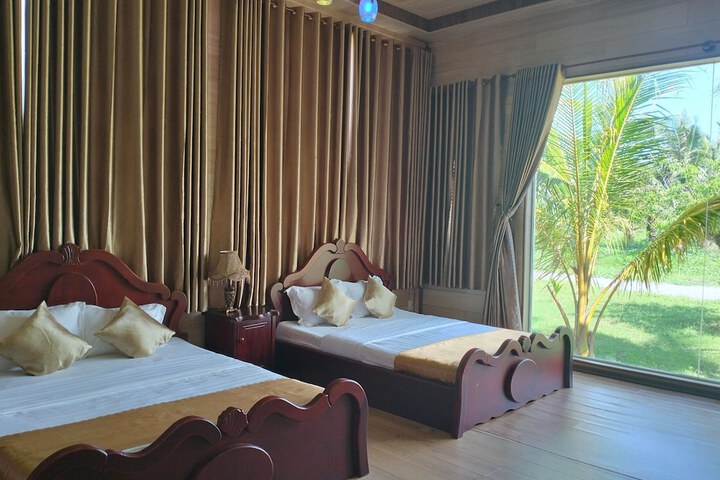 Room 18 of 105