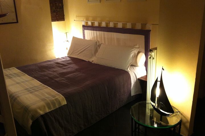 Room 16 of 63