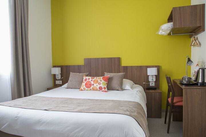 Room 8 of 41