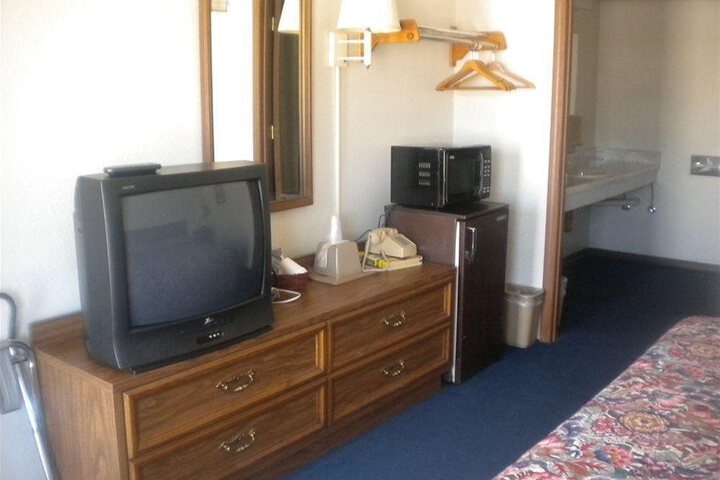 WINDSOR INN BRANSON