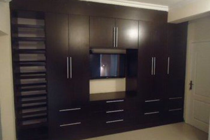 Room 10 of 26