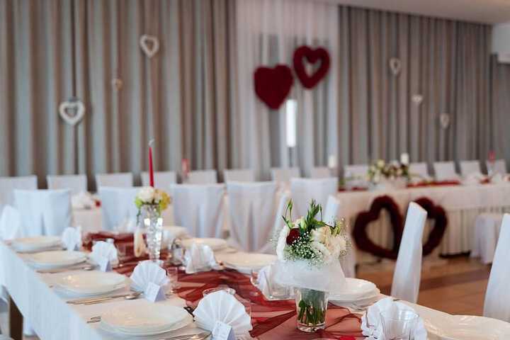 Ballroom/Hall 33 of 42