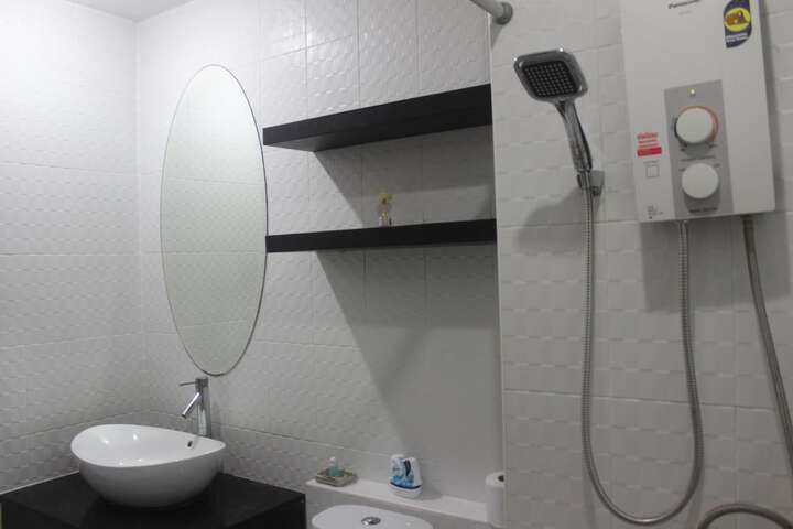 Room 40 of 53