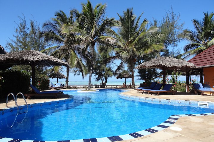 Pool 60 of 113