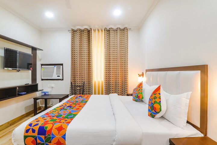 Room 16 of 20