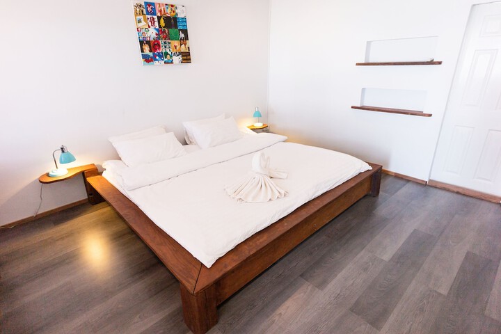 Room 3 of 50