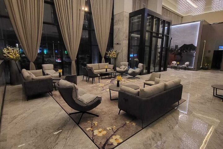 Hotel Interior 4 of 39