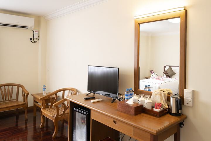 Room 11 of 29