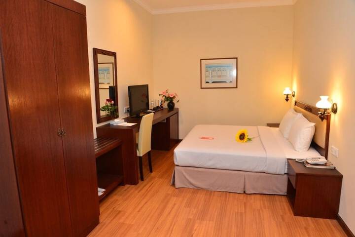 Room 6 of 61