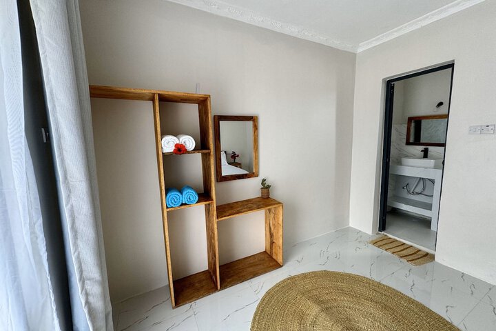 Room 8 of 63