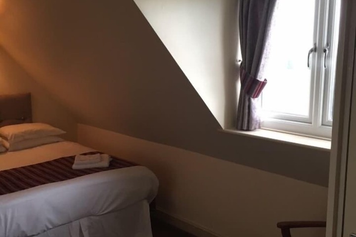 Room 16 of 58