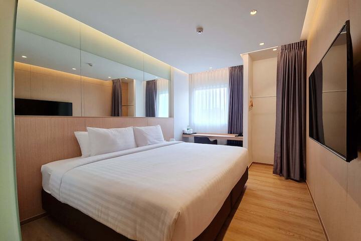 Room 17 of 41
