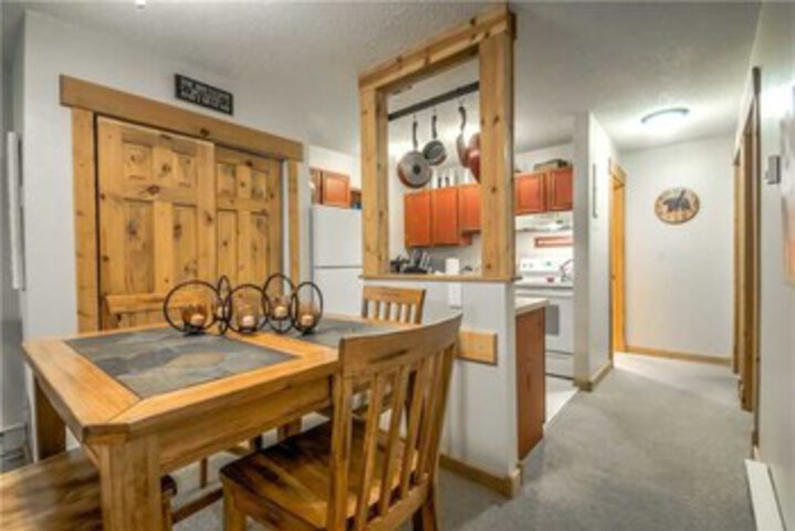Room 12 of 22