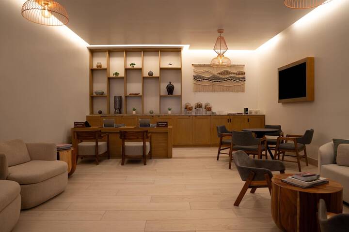Hotel Interior 6 of 138