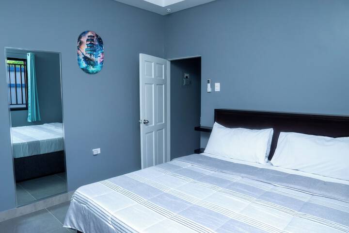Room 8 of 72