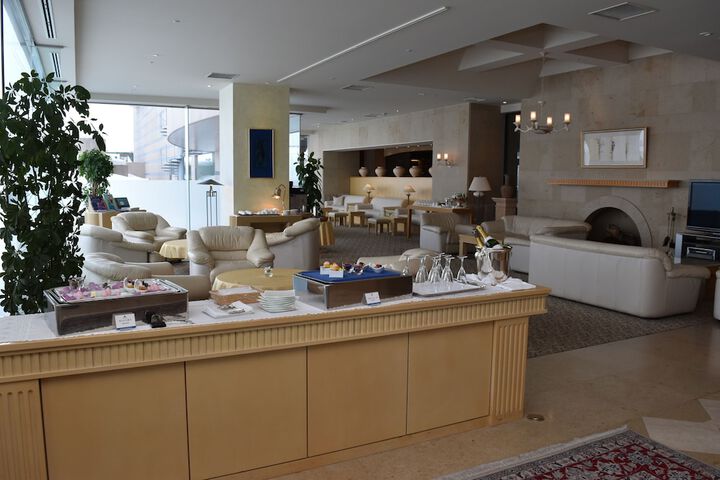 Hotel Interior 13 of 329