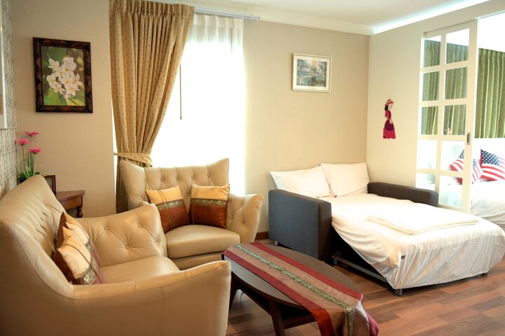 Room 27 of 294