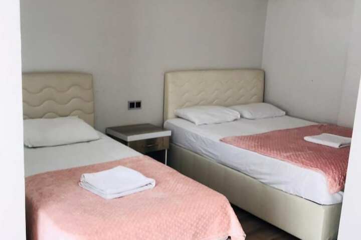 Room 15 of 40
