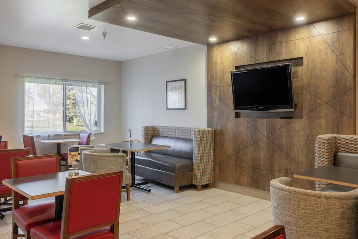 Breakfast/Coffee Service 94 of 123